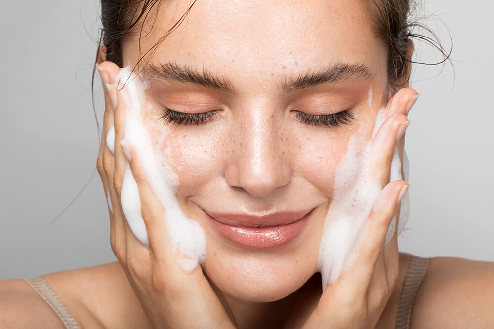Discover the Ultimate in Premium Skincare, Haircare, and Fragrances 9